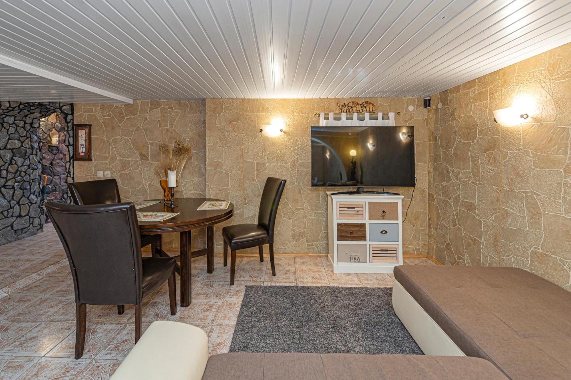 Spacious Studio Apartment By Polo Apartments Каунас Екстер'єр фото