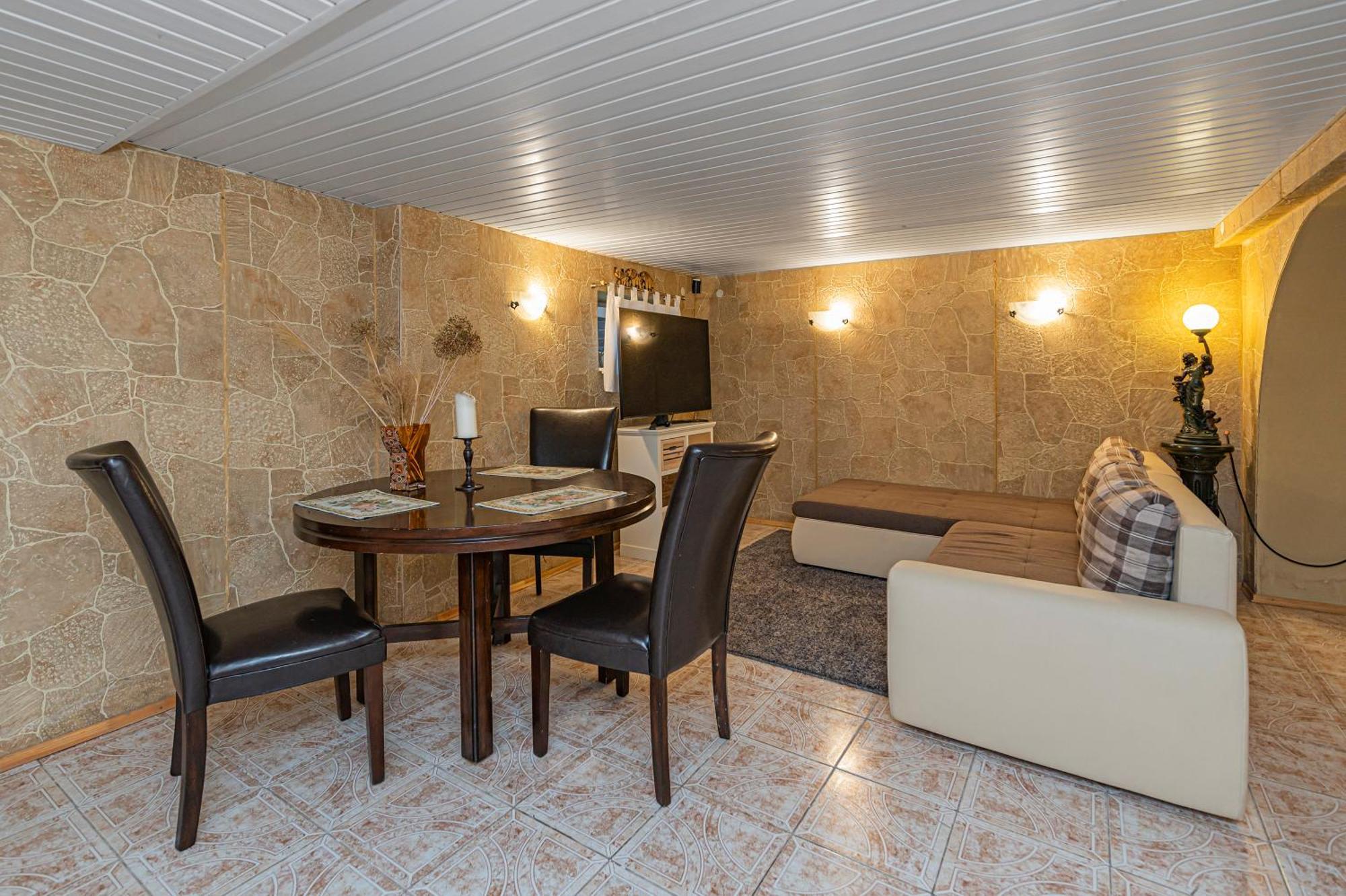 Spacious Studio Apartment By Polo Apartments Каунас Екстер'єр фото